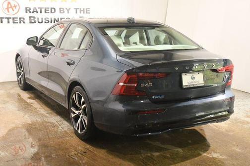 Denim Blue Metallic 2024 Volvo S60 B5 Core Dark Theme