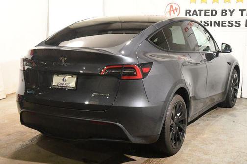 2022 Tesla Model Y Long Range Dual Motor All-Wheel Drive