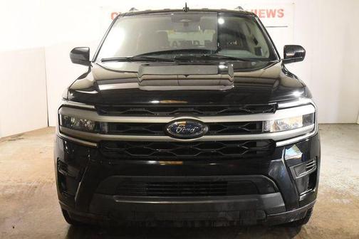 Agate Black Metallic 2024 Ford Expedition XLT