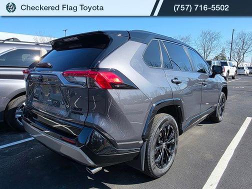 2024 Toyota RAV4 Hybrid SE