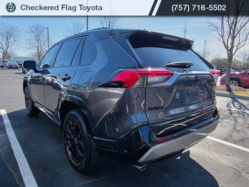 2024 Toyota RAV4 Hybrid SE