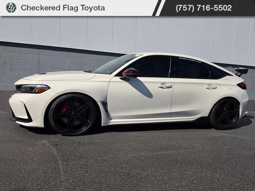 Championship White 2024 Honda Civic Type R