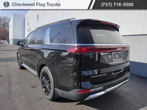 2022 Kia Carnival SX