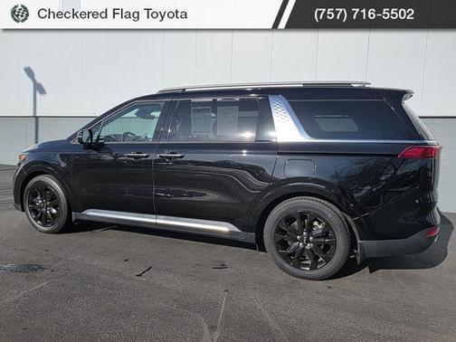 2022 Kia Carnival SX