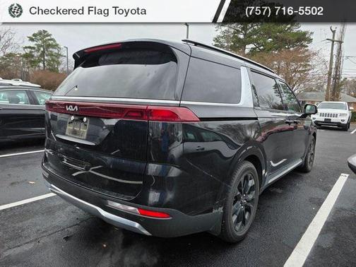 2022 Kia Carnival SX