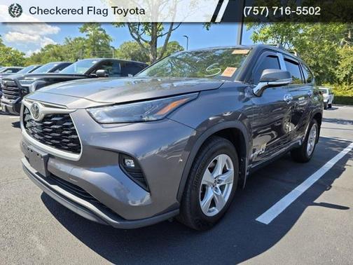 2022 Toyota Highlander LE