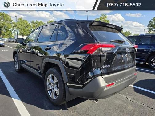 2025 Toyota RAV4 Hybrid SE