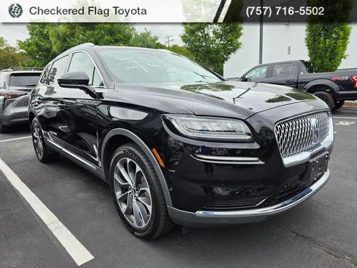INFINITE BLACK MET CC 2023 Lincoln Nautilus Reserve
