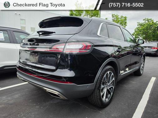 INFINITE BLACK MET CC 2023 Lincoln Nautilus Reserve