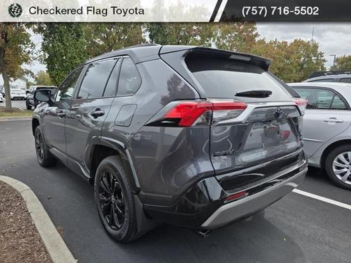 2024 Toyota RAV4 Hybrid SE