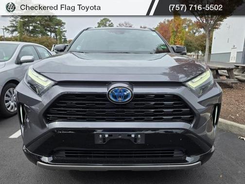 2024 Toyota RAV4 Hybrid SE