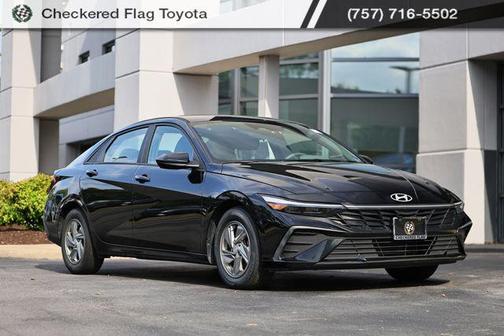 Abyss Black 2024 Hyundai ELANTRA SE