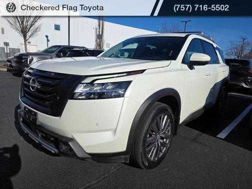 2023 Nissan Pathfinder SL 4WD