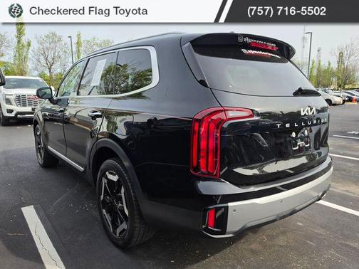 Ebony Black 2023 Kia Telluride S