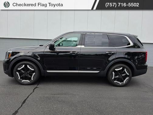 Ebony Black 2023 Kia Telluride S