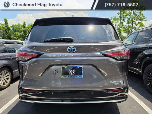 Predawn Gray Mica 2023 Toyota Sienna Platinum 7 Passenger