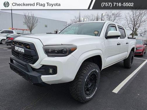 2022 Toyota Tacoma SR