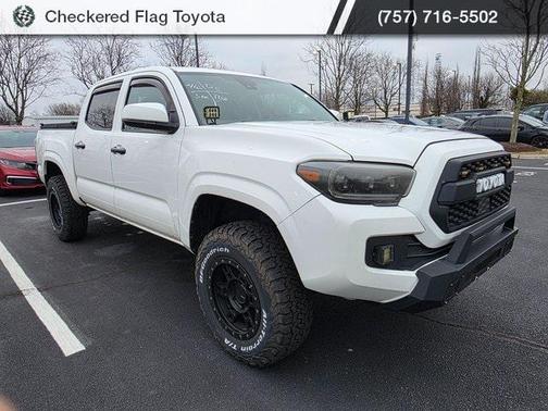 2022 Toyota Tacoma SR