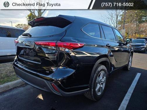 2023 Toyota Highlander LE