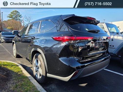 2023 Toyota Highlander LE