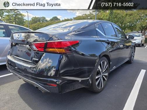 2022 Nissan Altima SR VC-Turbo FWD