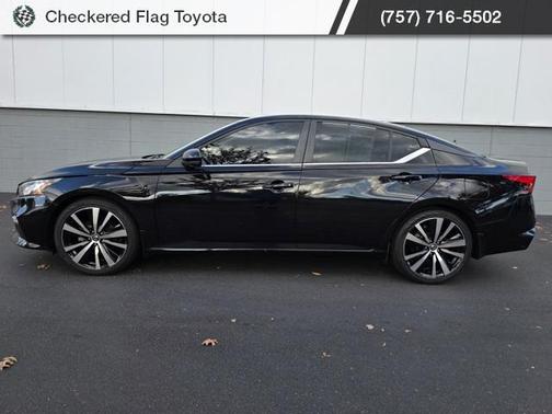 2022 Nissan Altima SR VC-Turbo FWD