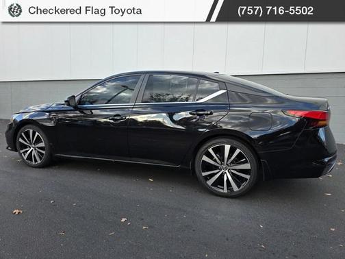 2022 Nissan Altima SR VC-Turbo FWD