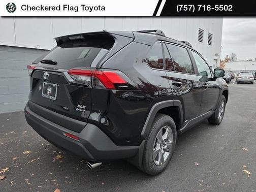 2025 Toyota RAV4 Hybrid XLE