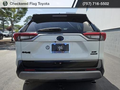 2022 Toyota RAV4 Hybrid SE