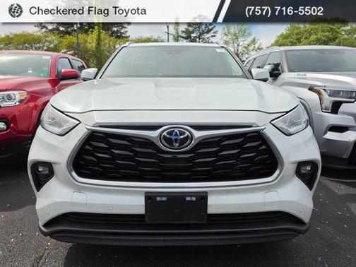 Wind Chill Pearl 2023 Toyota Highlander Limited