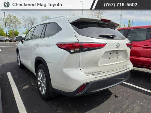 Wind Chill Pearl 2023 Toyota Highlander Limited