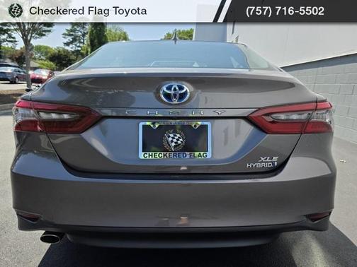 2022 Toyota Camry Hybrid XLE