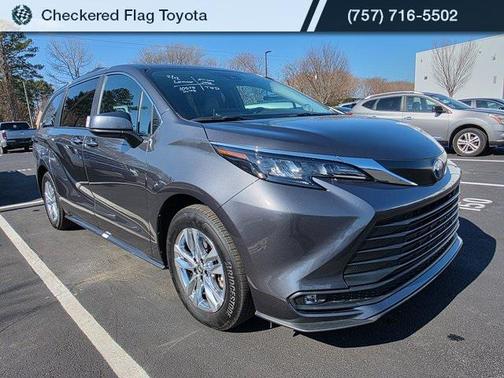 2025 Toyota Sienna XLE