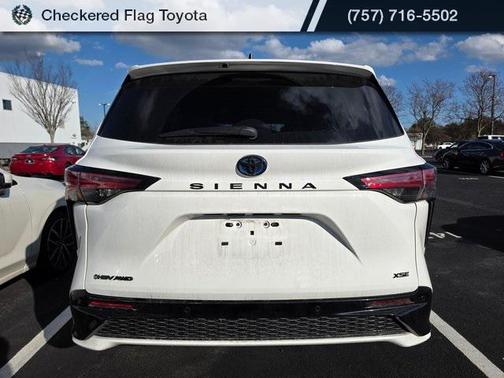 2025 Toyota Sienna XSE 7 Passenger