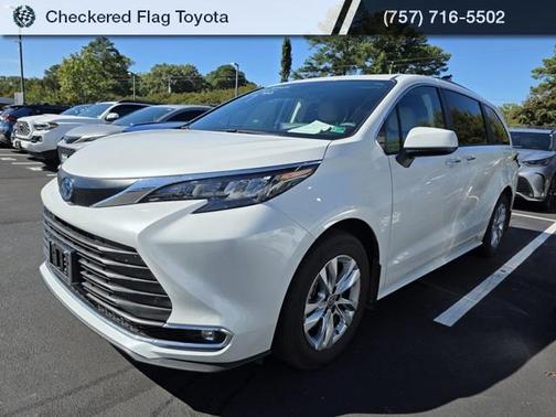 2024 Toyota Sienna XLE 7 Passenger