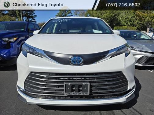 2024 Toyota Sienna XLE 7 Passenger