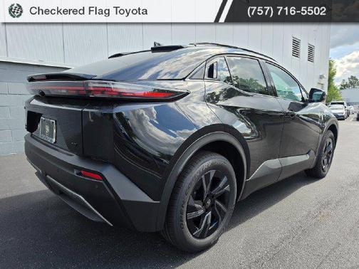 Midnight Black Metallic 2026 Toyota C-HR SE