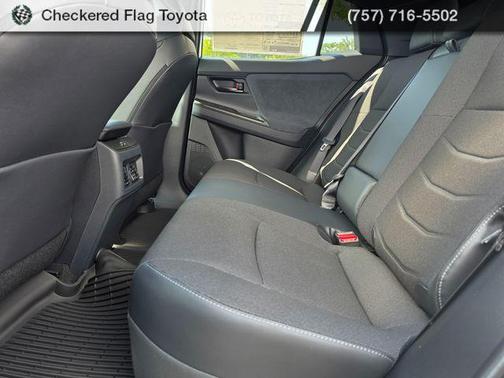 Midnight Black Metallic 2026 Toyota C-HR SE