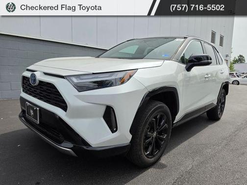 Wind Chill Pearl/Midnight Black Metallic 2024 Toyota RAV4 Hybrid SE