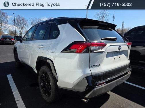 2024 Toyota RAV4 Hybrid SE