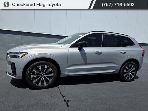 2024 Volvo XC60 B5 Plus Dark Theme