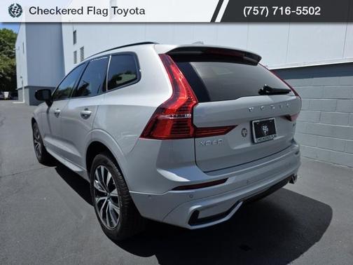 2024 Volvo XC60 B5 Plus Dark Theme