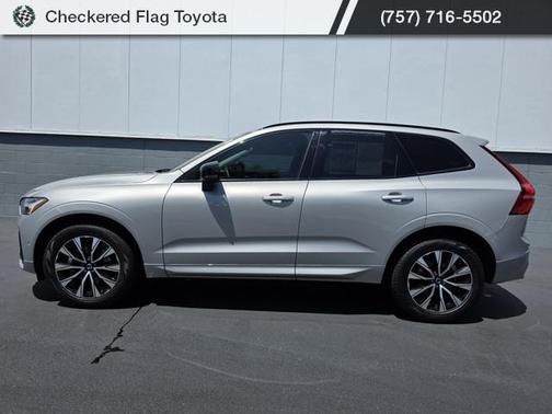 2024 Volvo XC60 B5 Plus Dark Theme