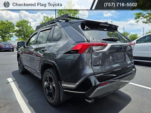2021 Toyota RAV4 Hybrid SE