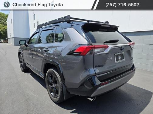 2021 Toyota RAV4 Hybrid SE