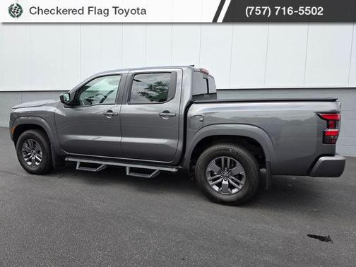 Gun Metallic 2025 Nissan Frontier SV