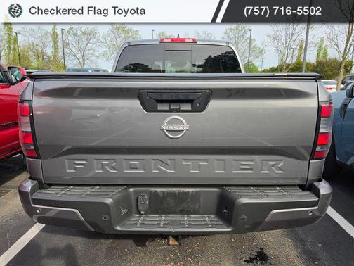 2025 Nissan Frontier SV