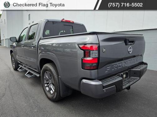 Gun Metallic 2025 Nissan Frontier SV