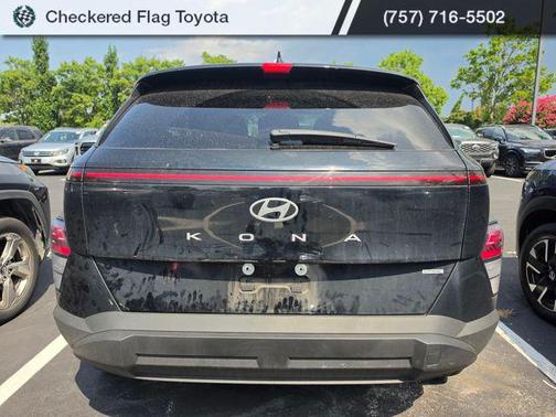 Abyss Black Pearl 2024 Hyundai KONA SEL