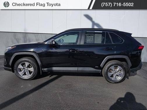 2022 Toyota RAV4 Hybrid XLE